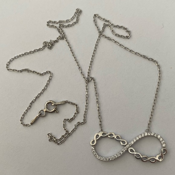 925 Silver infinity cz stones necklace - Picture 2 of 2
